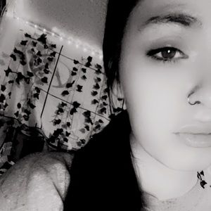 Meet your Posher, Elli